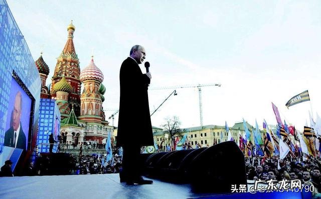 普京开着摩托宣誓克里米亚主权!这是怎么回事?