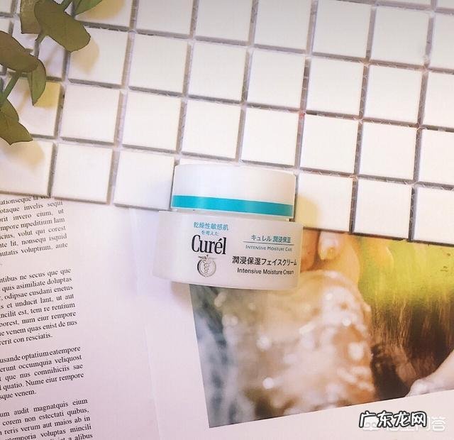 干燥性皮肤用什么牌子的护肤品不错?有什么推荐吗?