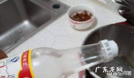烧水壶里的水垢，怎样能快速去除？