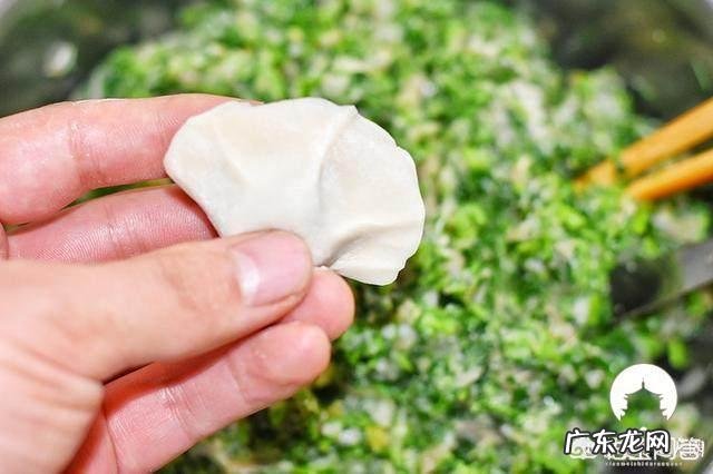 你们当地对野菜有哪些新奇好吃的做法？