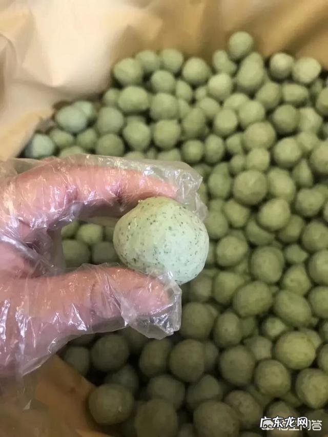 你们当地对野菜有哪些新奇好吃的做法？