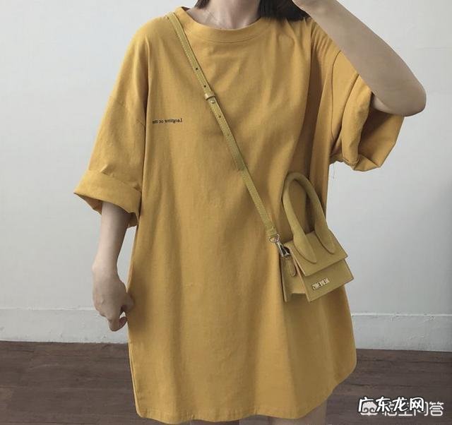 请问上胖下瘦穿什么款式的连衣裙好看？