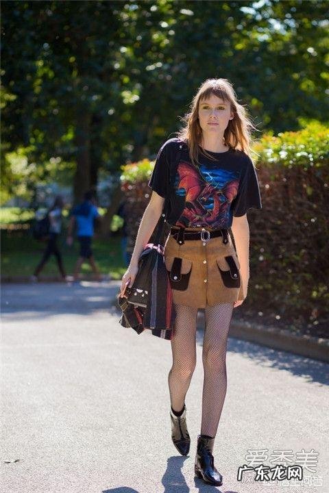 请问上胖下瘦穿什么款式的连衣裙好看?