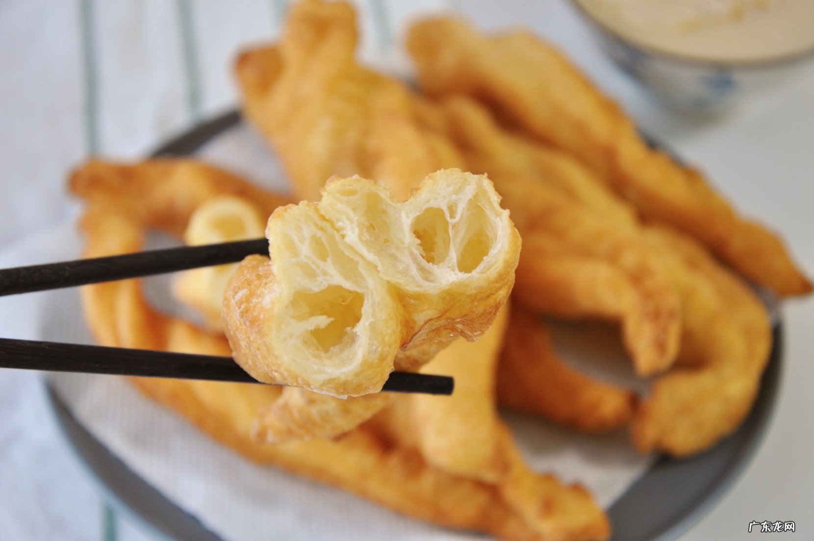 老面油条怎么做又软又好吃 家常油条怎么做好吃又松软