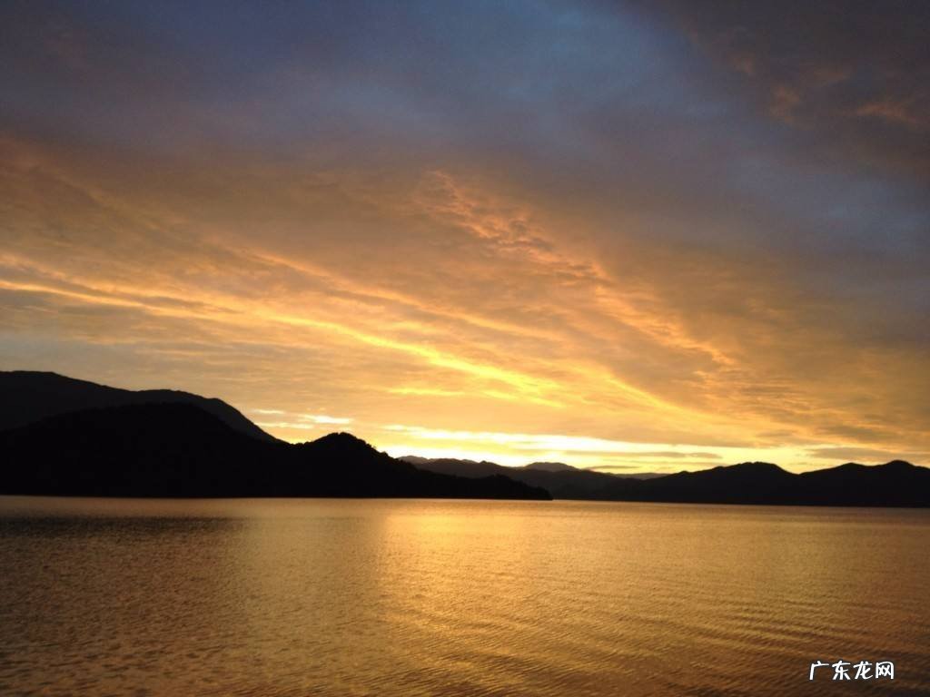 白首穷经的寓意