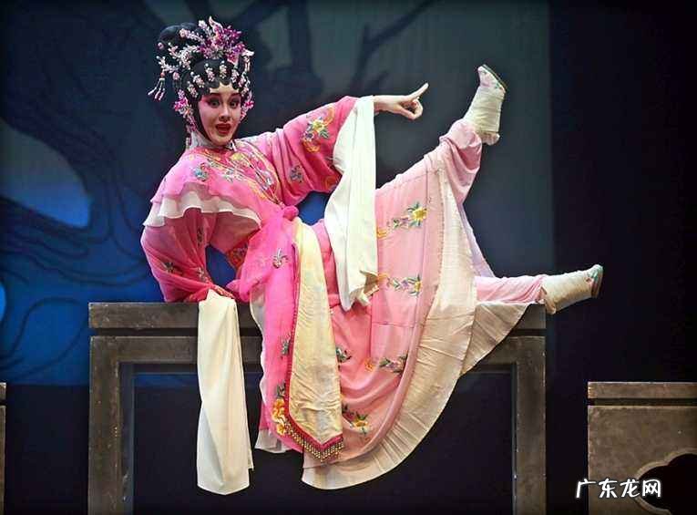 描写戏曲的谚语 有关于戏曲的谚语