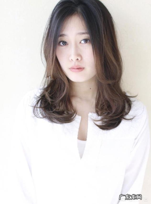 脸又长又大的女生适合剪什么发型？有什么好的建议？