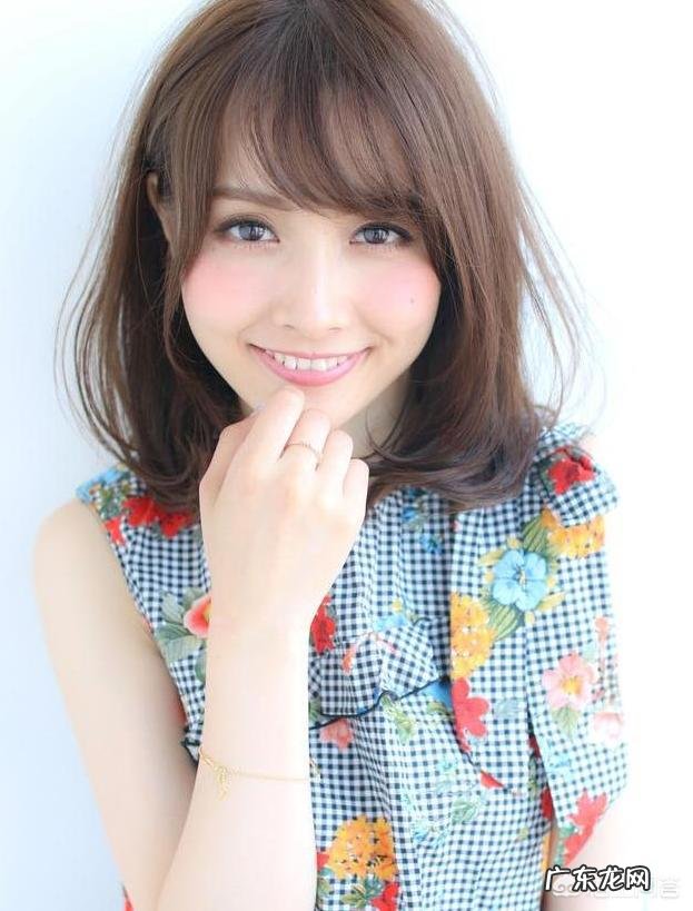 脸又长又大的女生适合剪什么发型？有什么好的建议？