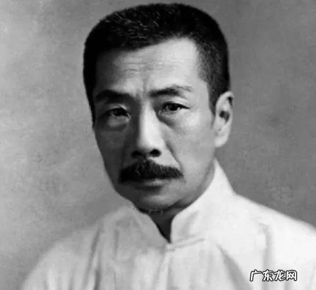 中国著名文学家,思想家,鲁迅先生60句经典诗词名句 鲁迅的名人名言名句大全