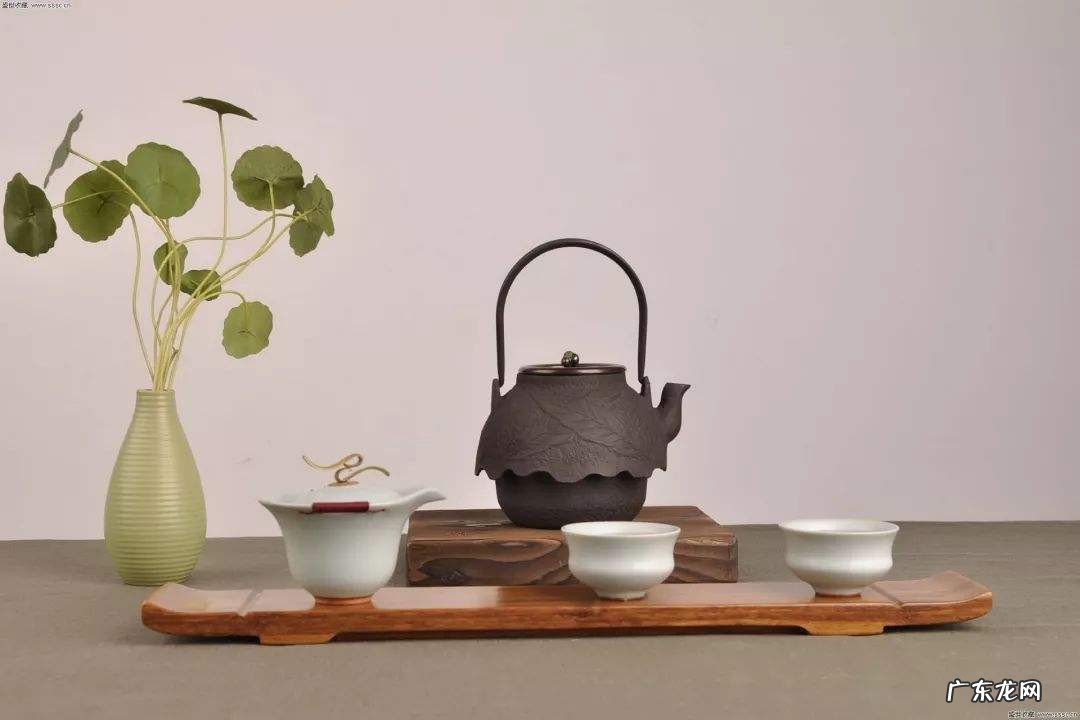 发朋友圈晒喝茶的短句