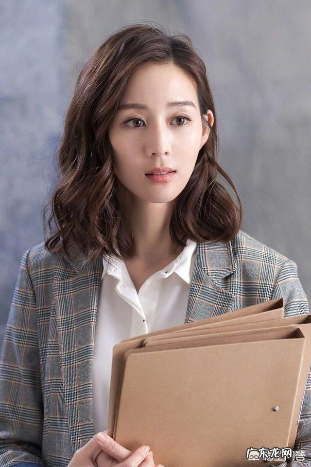 43岁女人留什么发型漂亮?