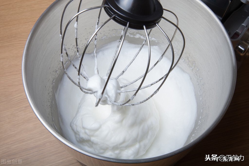 为什么全蛋打发不起来 为什么有的蛋清打发不起来