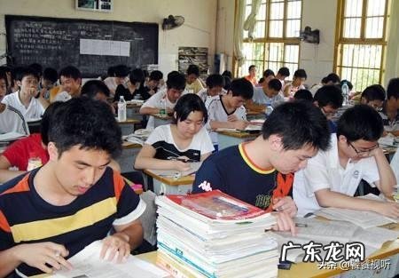 结合自身经验谈谈小学、初中、高中和大学阶段，可任选一个阶段，有哪些高效学习法？