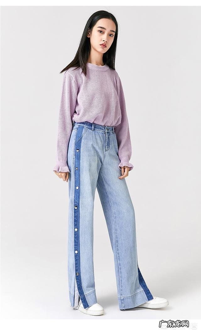 矮个子女生穿牛仔阔腿裤,怎么搭衣服?