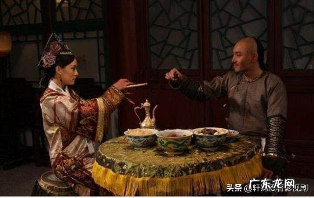 《甄嬛传》皇上死时,甄嬛说“那年杏花微雨你说你是果郡王,一开始就是错”,如何解读?