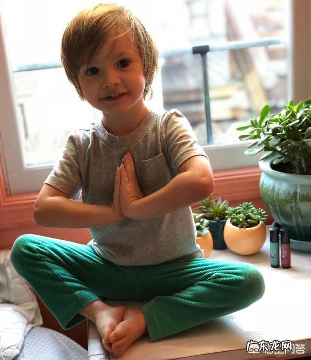 亲子瑜伽如何让孩子健康成长?