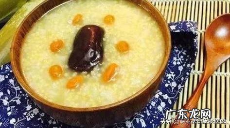 经常睡眠不好，吃饭没有胃口，求指点养胃促进睡眠的好方法？