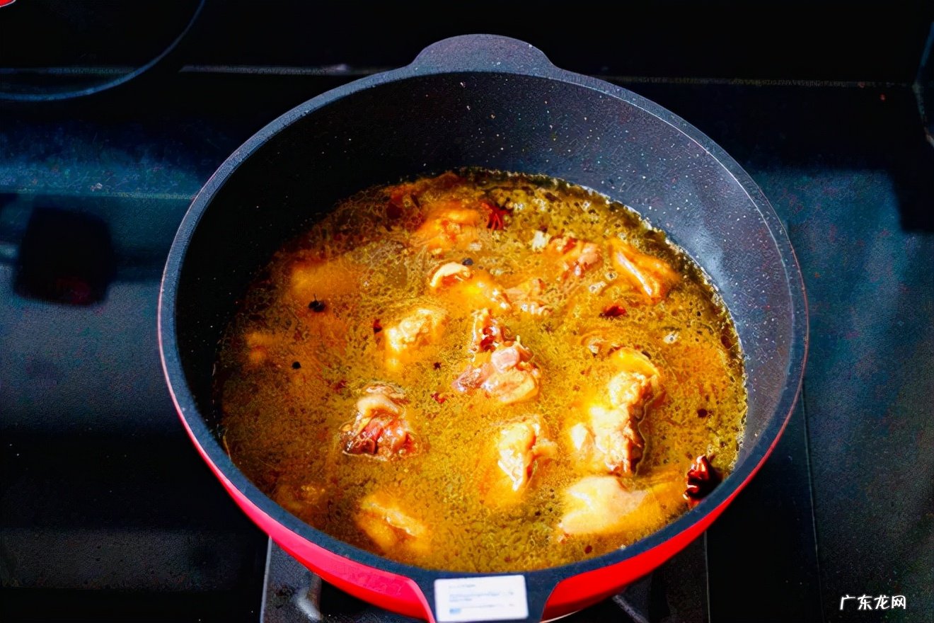 咖喱土豆焖鸡想要好吃，掌握这些步骤非常重要，一看就会 咖喱焖鸡的做法