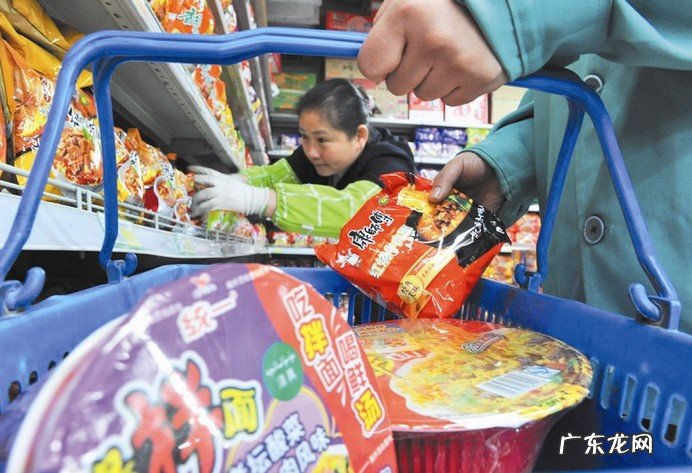 五谷道场:曾力压“康师傅”,年销20亿,为何会轰然倒下? 五谷道场方便面热量低