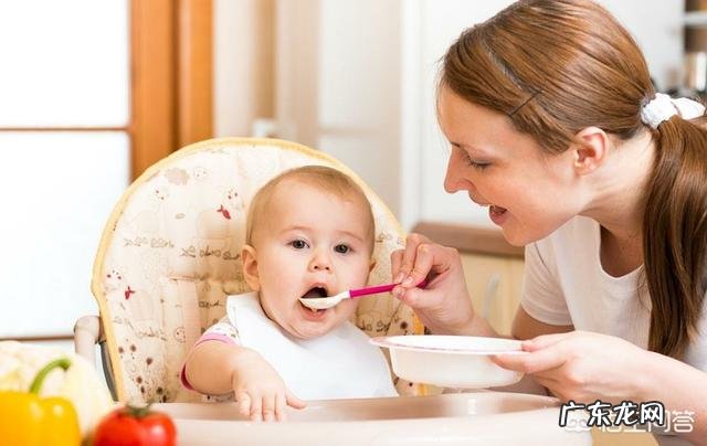 4个月的宝宝吃奶量不固定怎么回事?