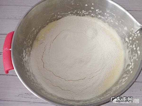 海绵蛋糕的配方谁有?