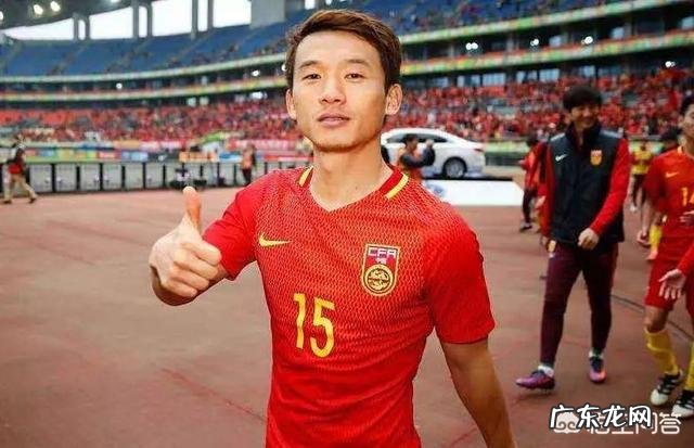 国足最新名单出炉广州恒大6人入选,中超新冠军上海上港仅3人,你怎么看?