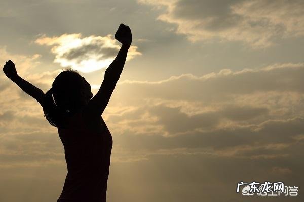 练瑜伽就只是为了追求高难度美的动作吗？