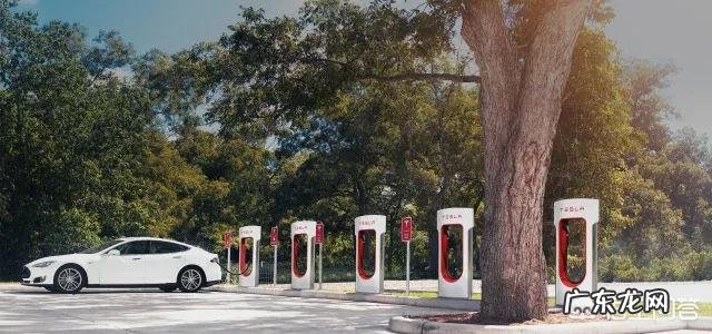 上海房价那么贵,特斯拉为啥选择上海建厂?