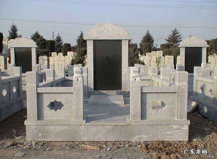 立墓碑的讲究和禁忌