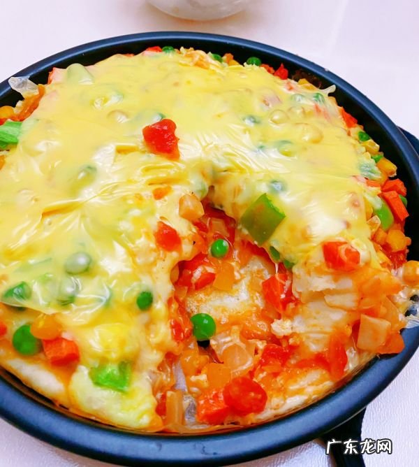 适合全家的家庭版披萨,老人小孩都爱吃 披萨的配菜有哪些