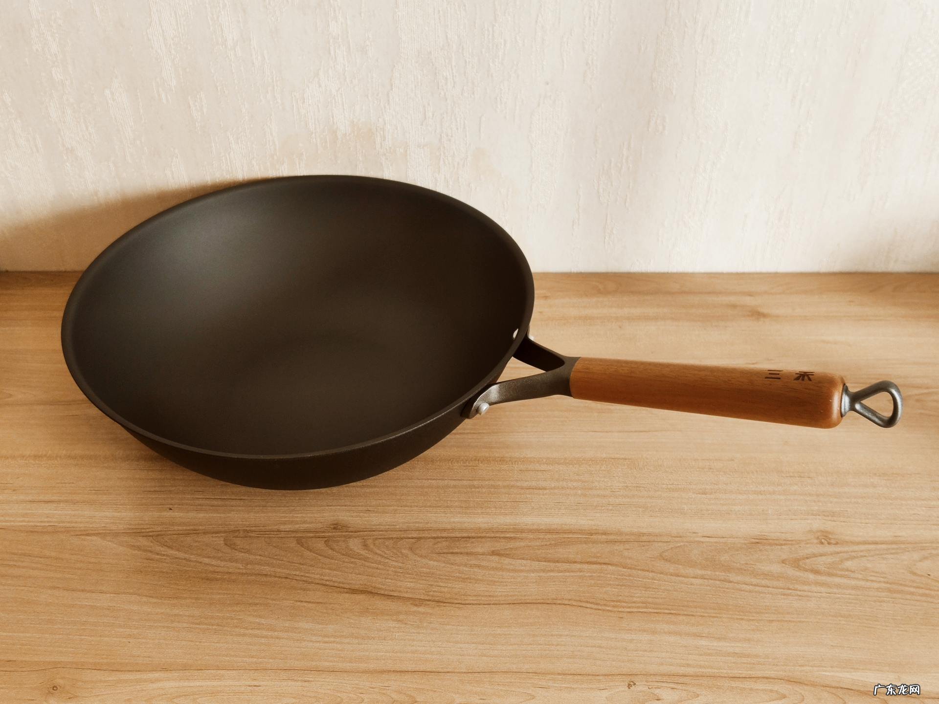 重量小还不生锈的铁锅,就是我理想的炒锅 不生锈的铁锅是什么材质