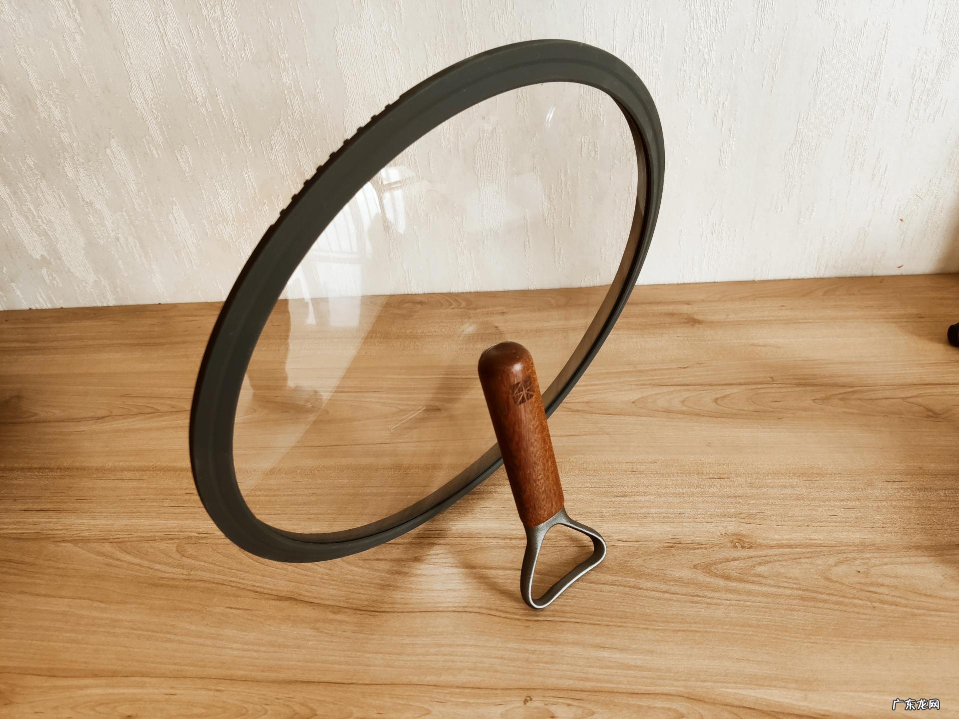 重量小还不生锈的铁锅,就是我理想的炒锅 不生锈的铁锅是什么材质