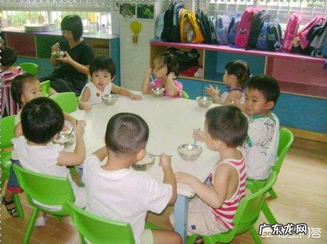 孩子去幼儿园哭怎么办?