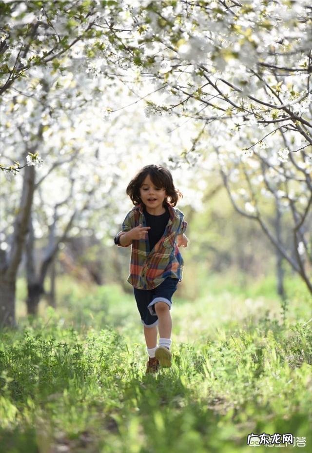 孩子去幼儿园哭怎么办？