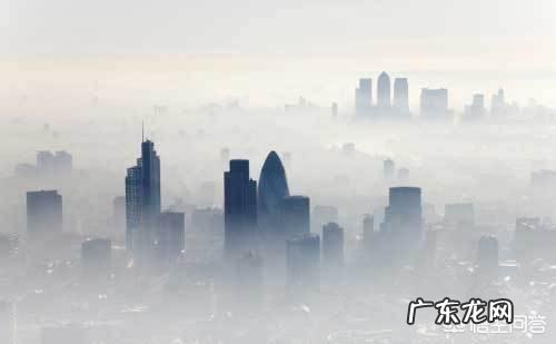 沙尘暴和雾霾哪个对人体危害更大?