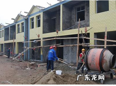 农村俗语建房朝向东钱财一阵风是什么意思老话有道理吗 请问农村坐东向西的房子好吗