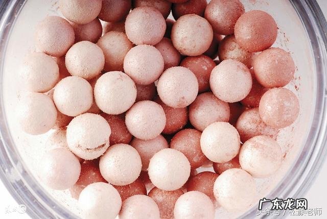 珍珠粉一般在多少钱左右？美白有效吗？有副作用吗？