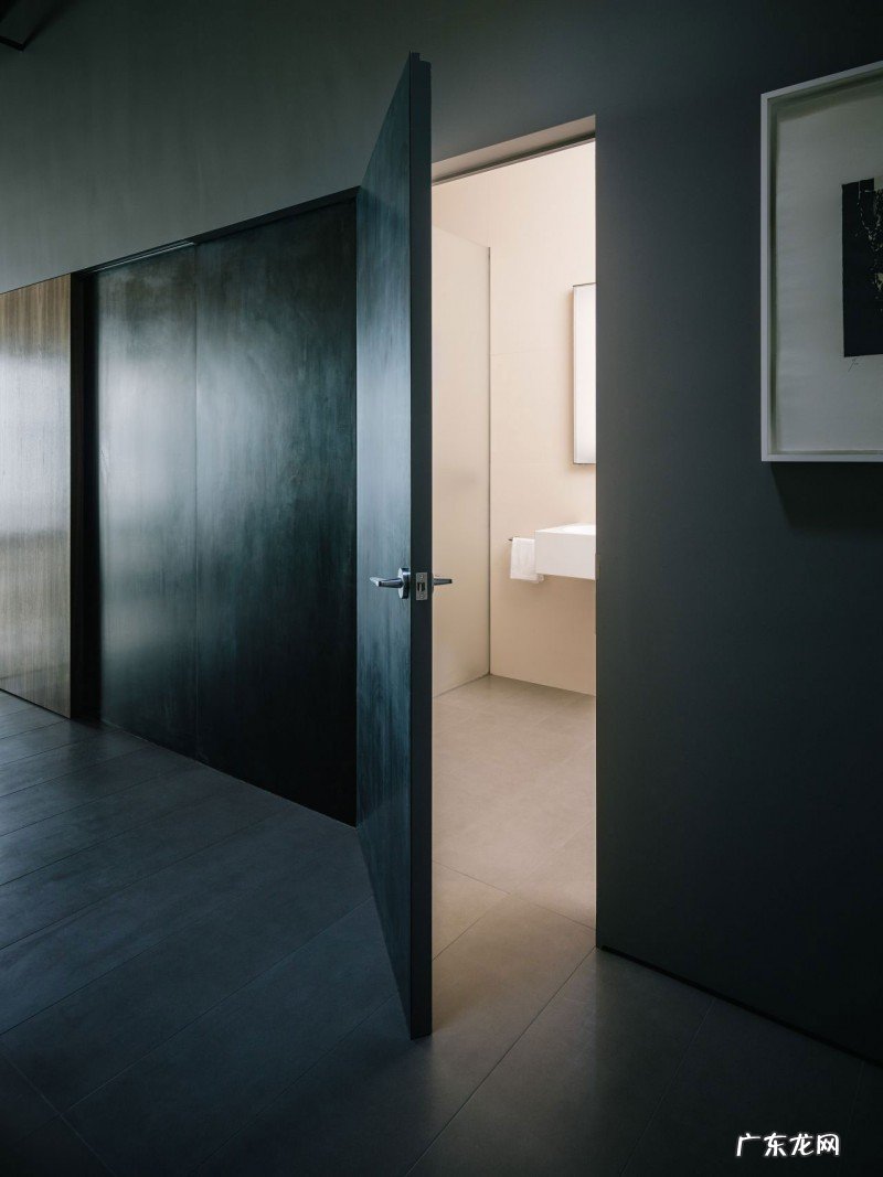 房子太大是好是坏怎么装都很空旷到处都是门风水差到不想住 房子过大风水怎么解决