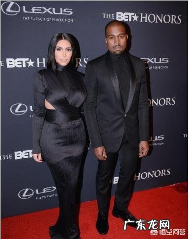 黑色西服配黑色衬衣,一身黑看起来是什么效果?