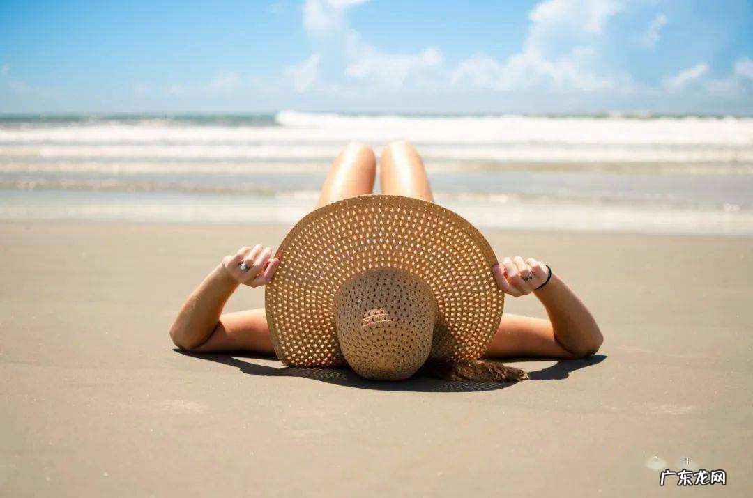 长时间晒太阳穿什么衣服