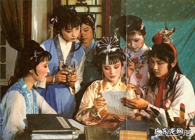 《红楼梦》里关于重阳节的描述有哪些?他们是如何过重阳节的?