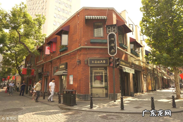 《现代住宅风水与疾病》哪些住宅风水会影响到人体健康? 学校旁边的房子风水