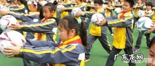 你认为教育上有哪些形式主义？怎样让教师能静下心来教书育人？