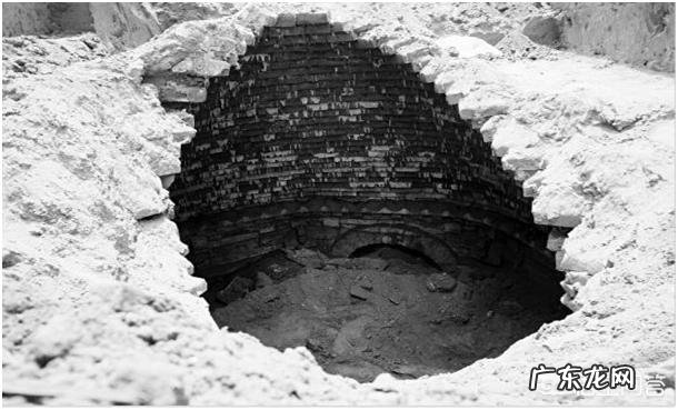 农村修房子挖地基，挖出来很多青砖，有人出3元一块收走了，我是不是亏了？