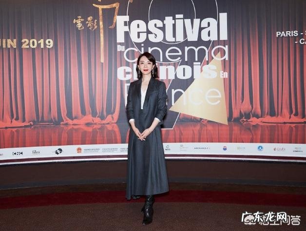 四十多岁的中年女性该怎样选择着装?