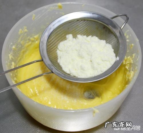 如何用3种材料做一个经典的海绵蛋糕?