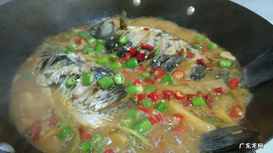 酸辣鲫鱼的家常做法