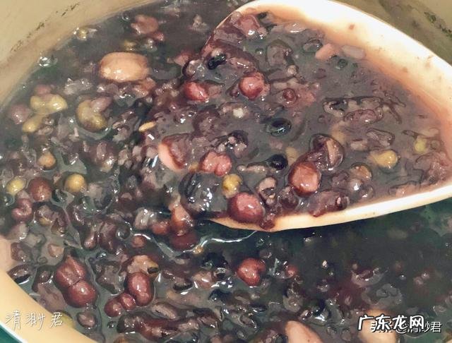 谁能推荐一下八宝粥的配方和熬制方法?