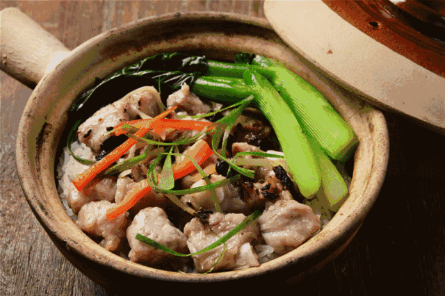 9.9元抢煲来饱去红烧肉套餐,让你一饱口福 煲来饱去加盟费多少