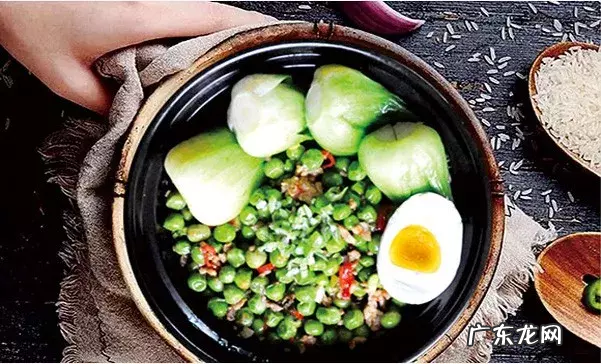 9.9元抢煲来饱去红烧肉套餐,让你一饱口福 煲来饱去加盟费多少